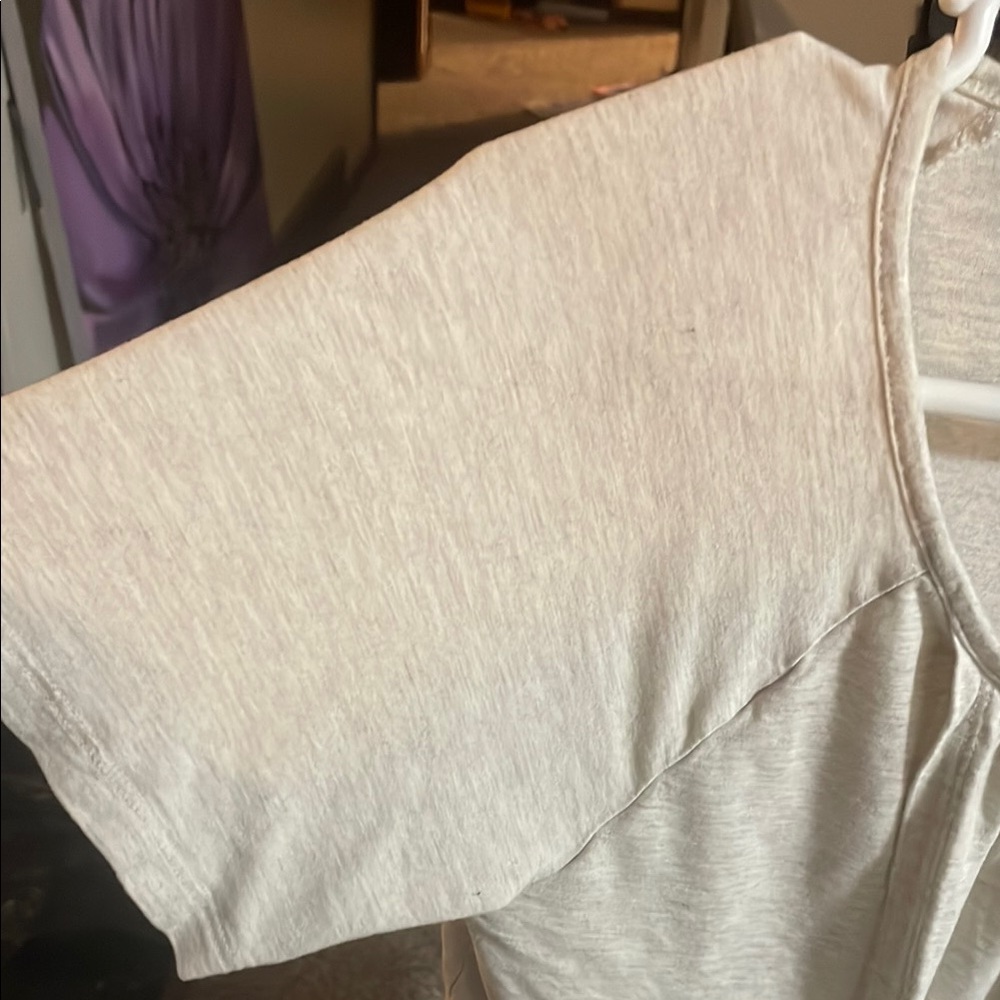 Old Navy Maternity Light Cream Short Sleeve Top - Picture 5 of 7